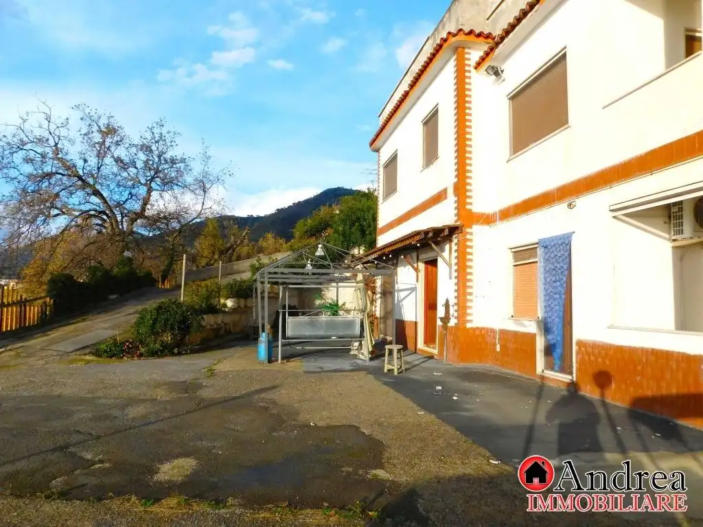 Villa in vendita a Praia a Mare