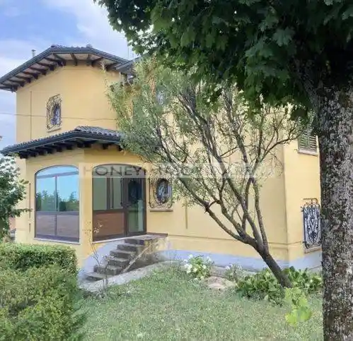 Villa in vendita a Salsomaggiore Terme