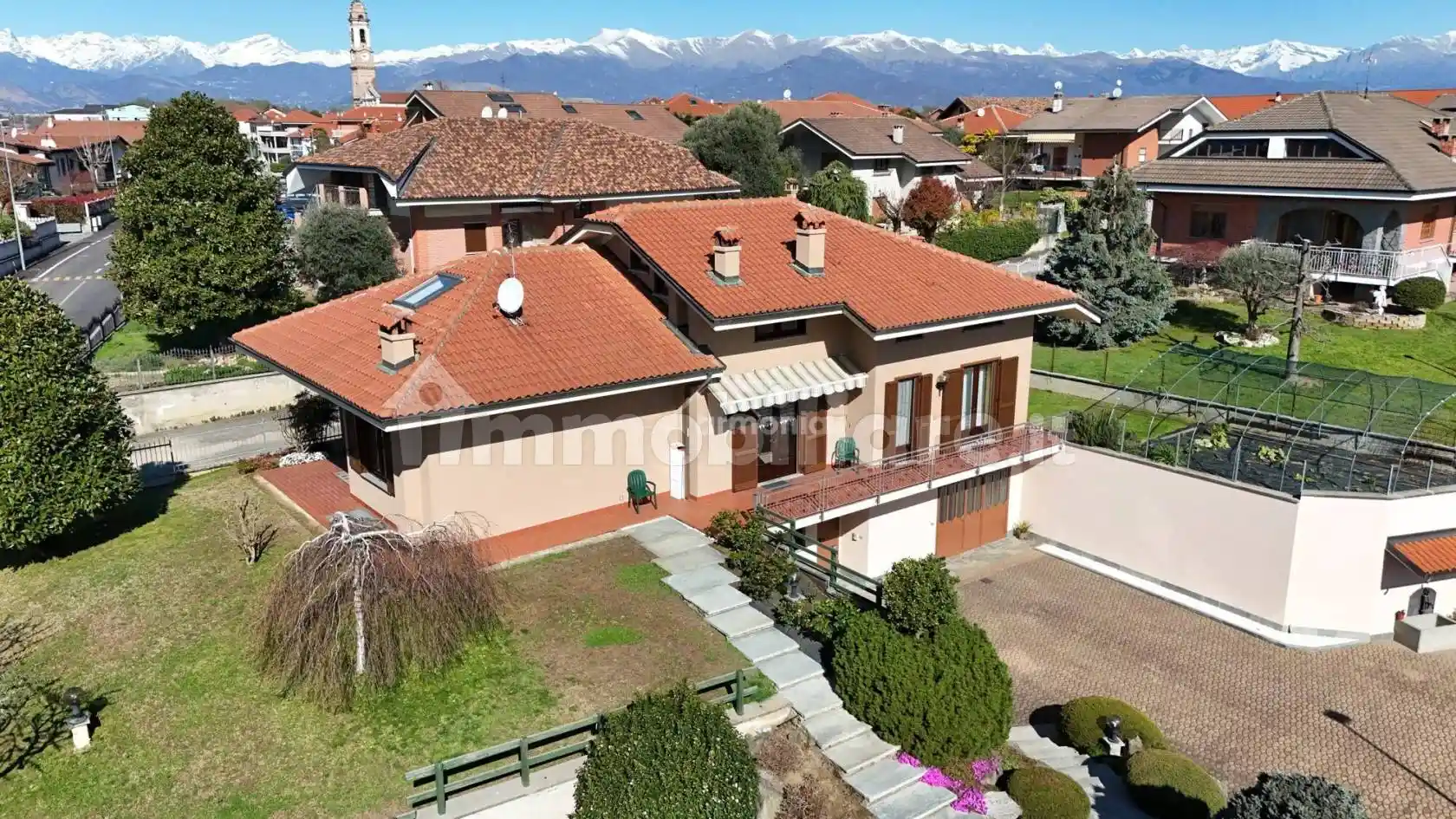 Villa in vendita a San Francesco al Campo