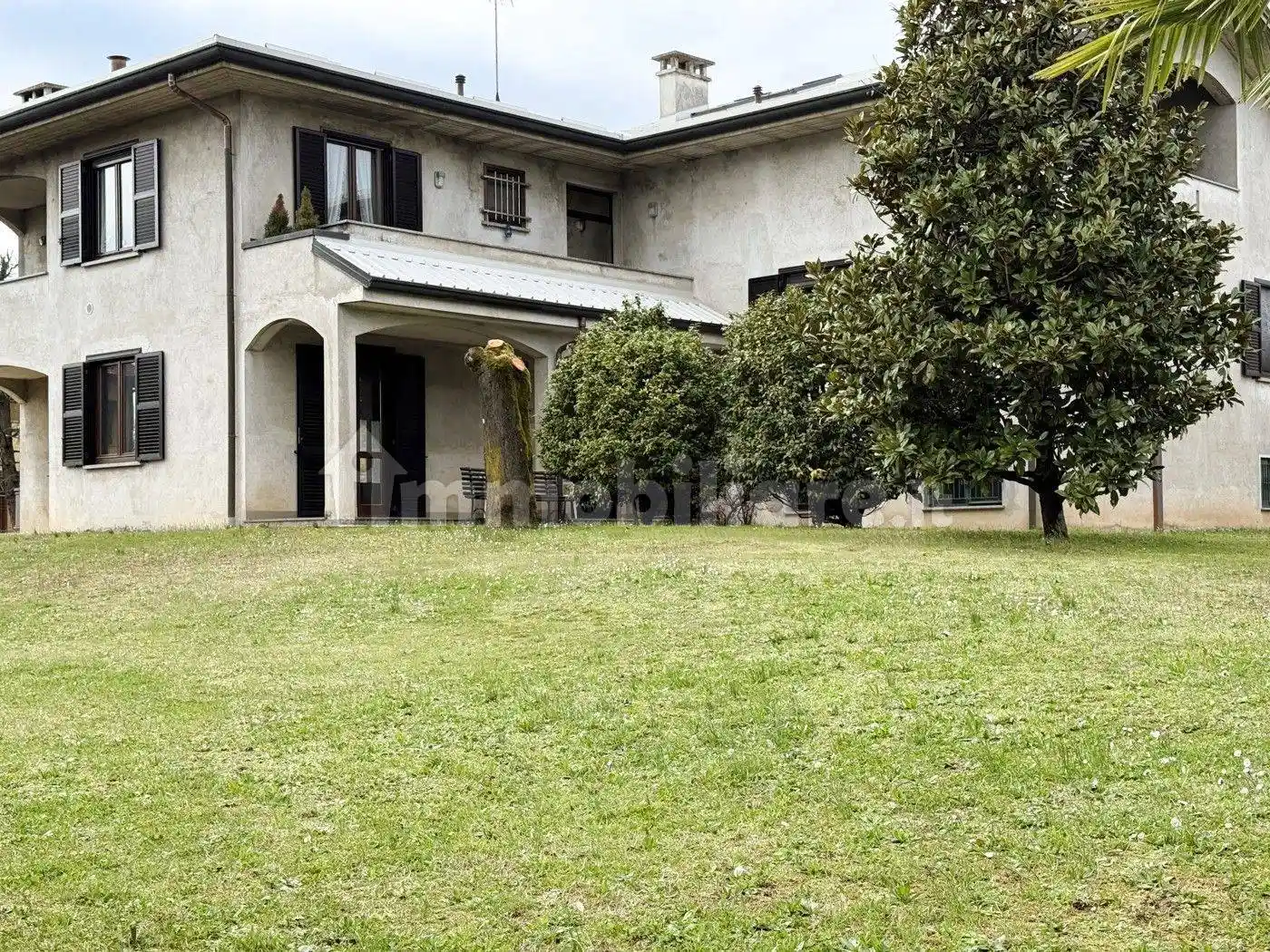 Villa in vendita a Saronno