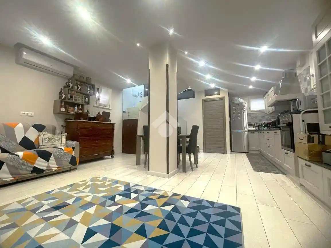 Villa unifamiliare via Sbarre Inferiori 192, Ferrovieri - Stadio, Reggio Calabria - foto 4