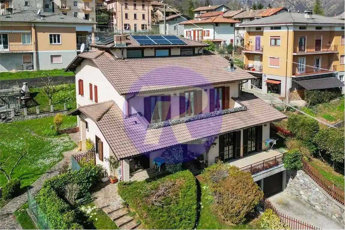 Villa in vendita a San Giovanni Bianco