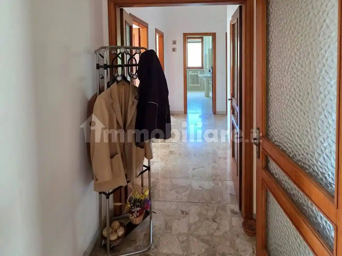 Villa bifamiliare via Pretara, Centro, Loreto Aprutino - foto 2