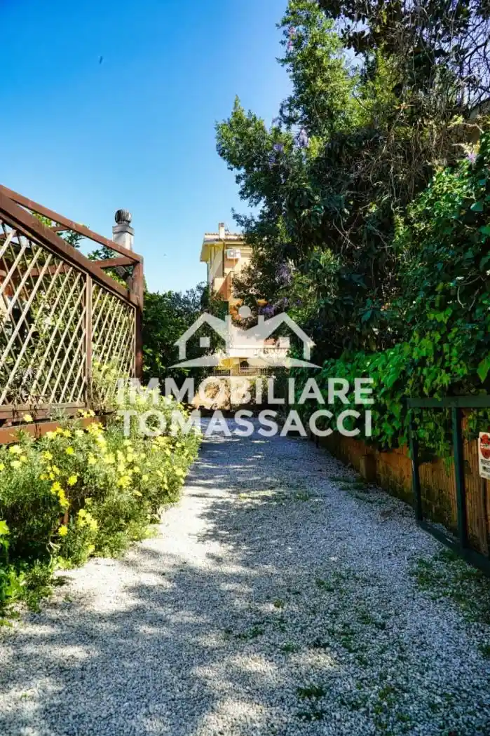 Villa bifamiliare via Costantiniana, Labaro, Roma - foto 4