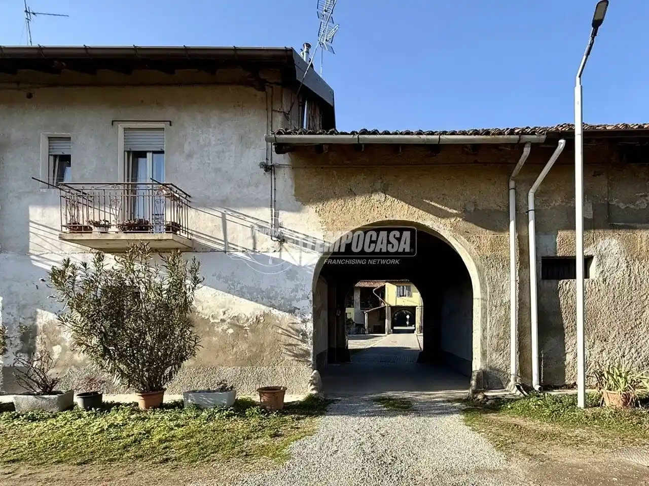 Rustico - Casale in vendita a Usmate Velate