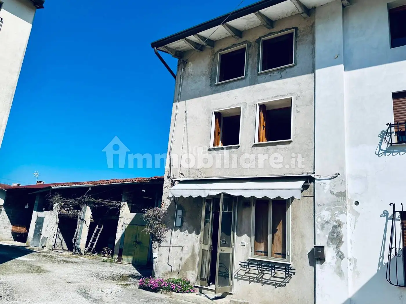 Rustico - Casale in vendita a Vicenza