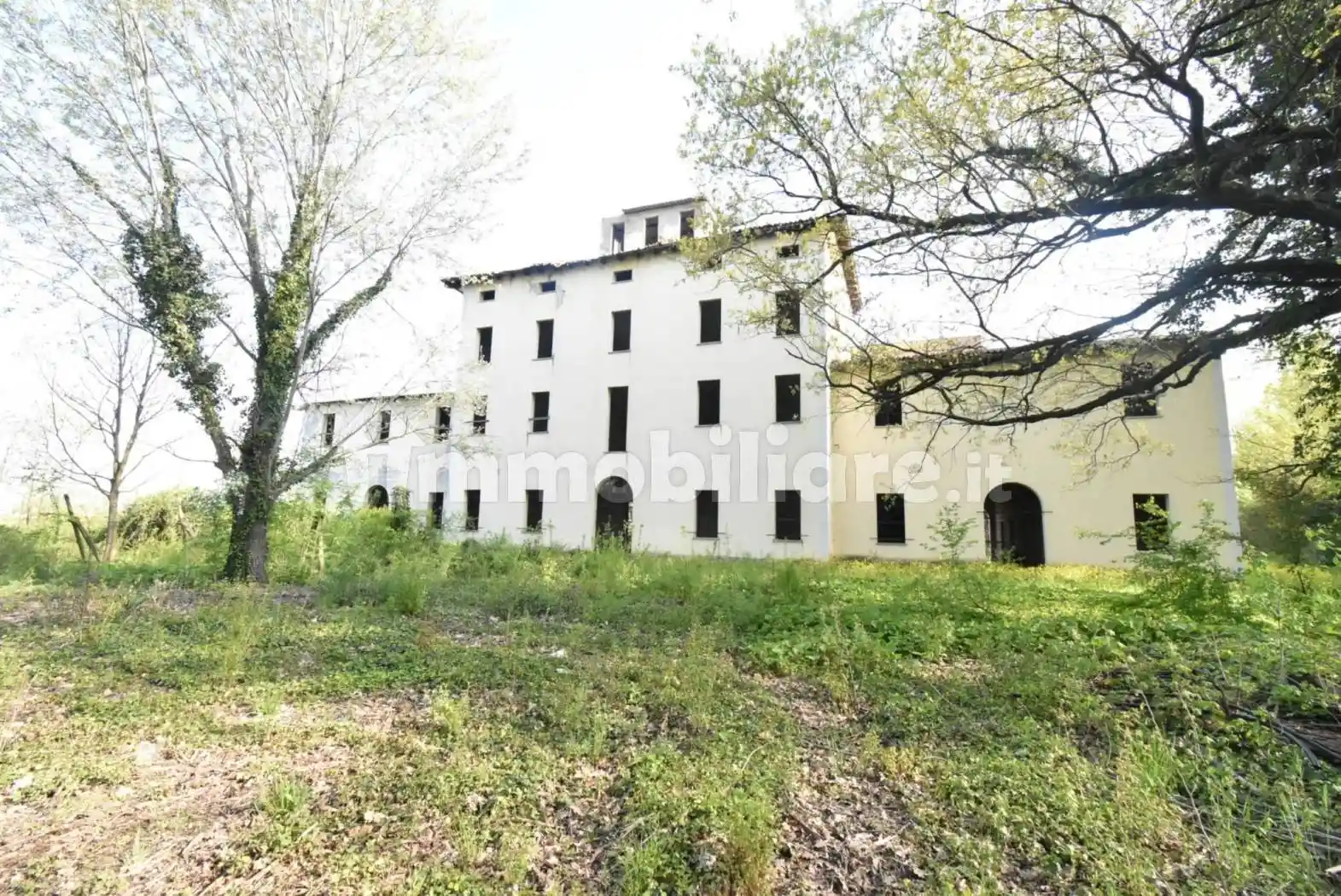 Villa in vendita a Castelfranco Emilia