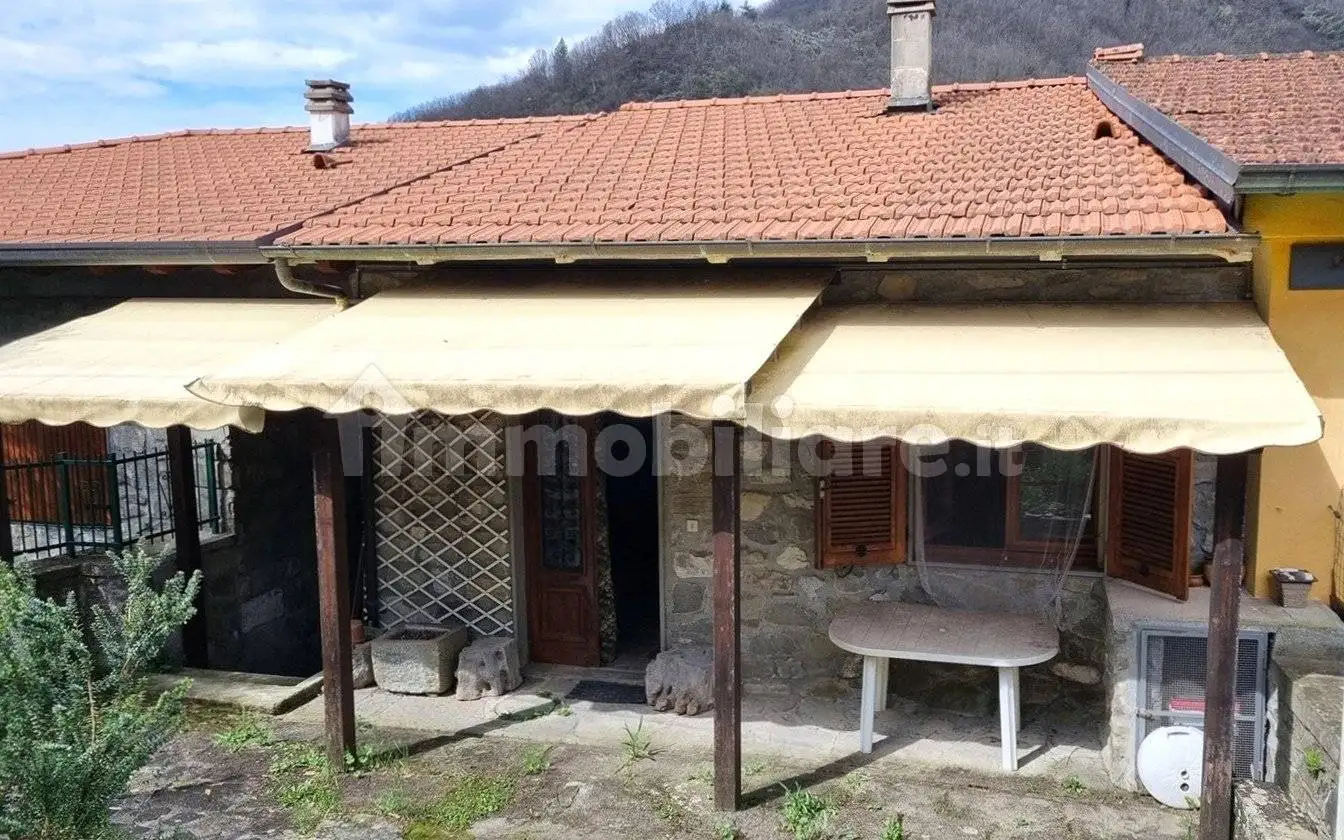Terratetto unifamiliare via Roma, 50, Casola in Lunigiana - foto 2