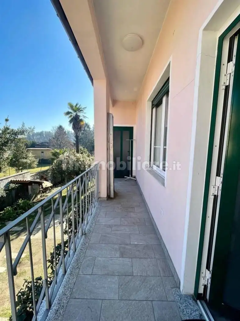 Bilocale via Roma 3, Centro, Azzate - foto 4