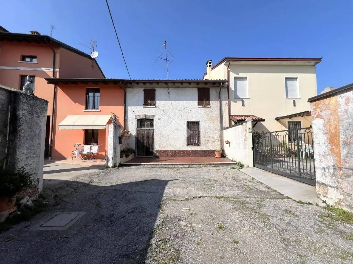 Rustico - Casale in vendita a Casalmoro