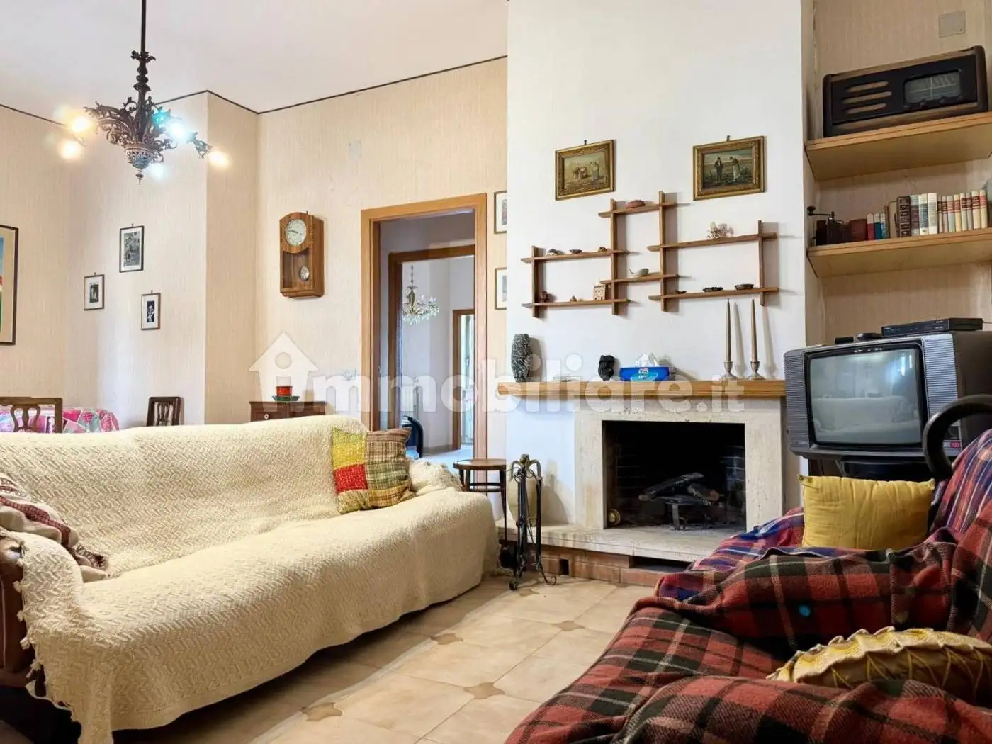 Trilocale via Elena SNC, Castelluccio Valmaggiore - foto 3