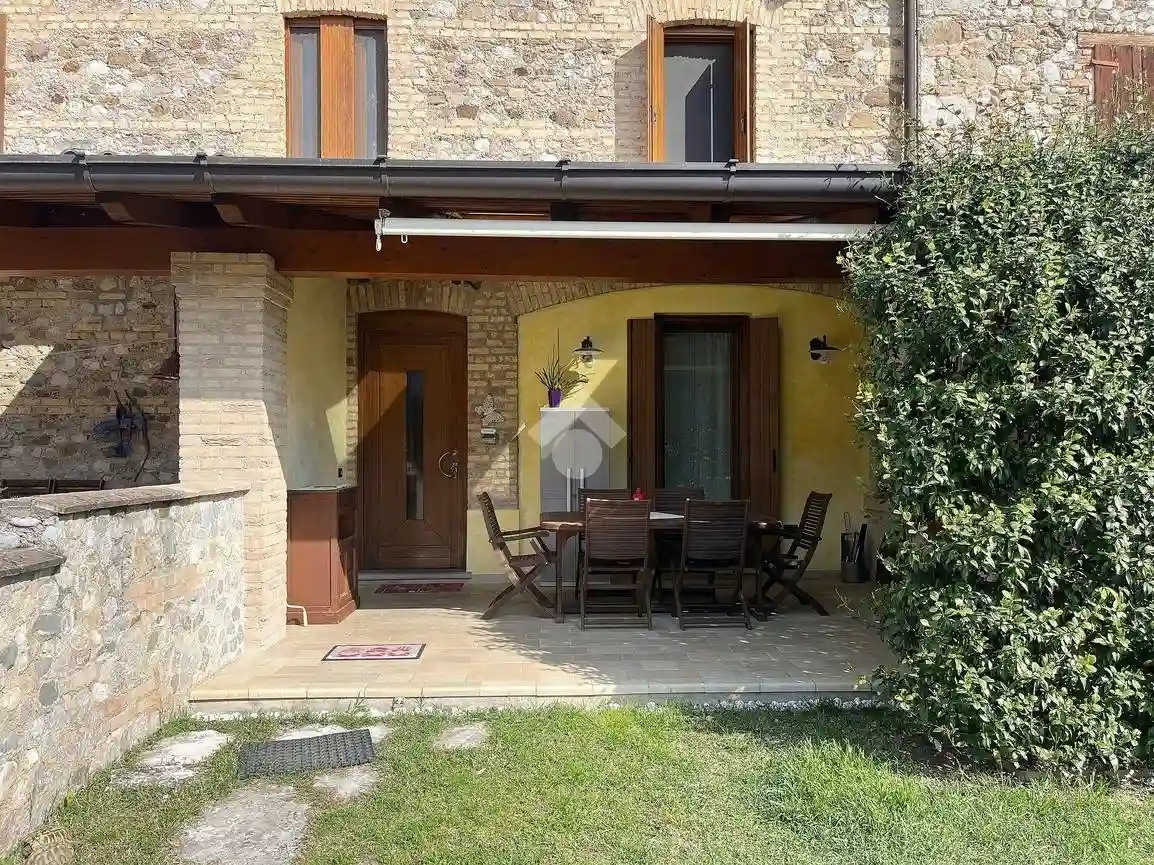 Villetta a schiera - foto 2