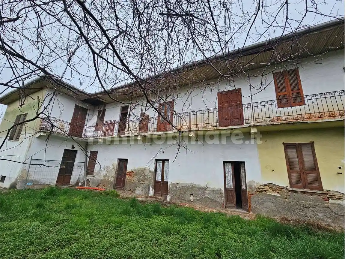 Casa indipendente in vendita a Casorate Sempione