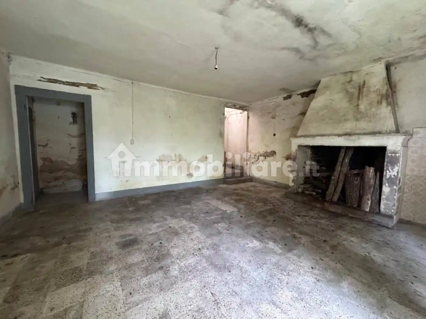 Terratetto plurifamiliare 365 m², da ristrutturare, Roncadello, Forlì - foto 3