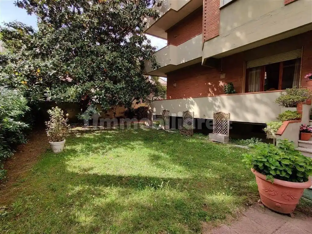 Appartamento in vendita a Massa
