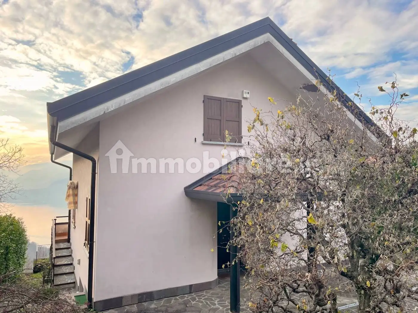 Villa in vendita a Varenna