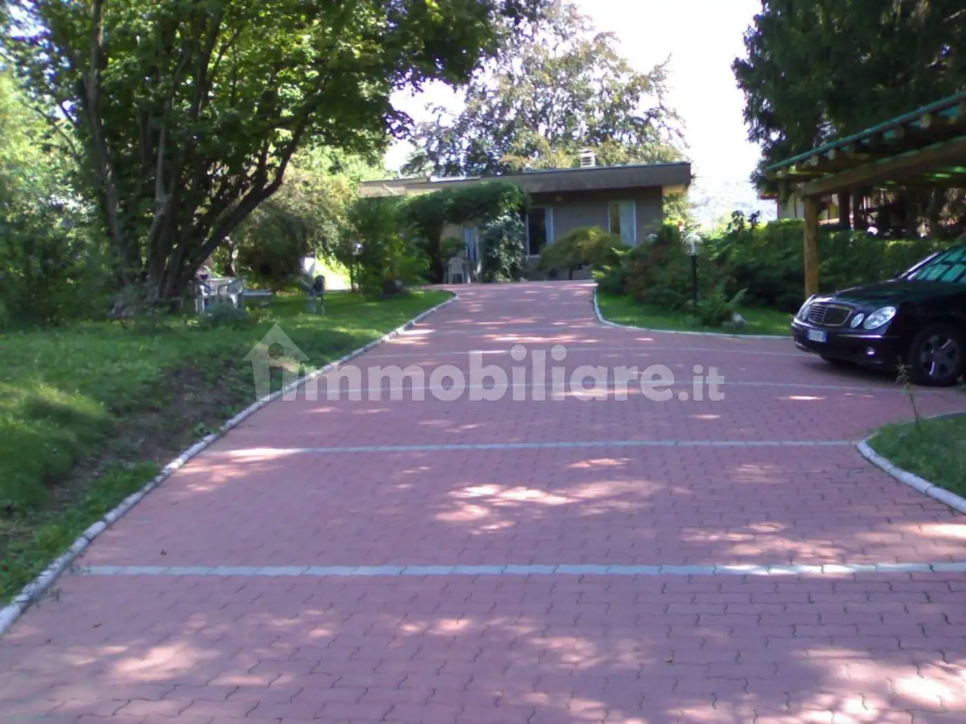 Villa unifamiliare via Enzo Ferrari 21, Brusimpiano - foto 5