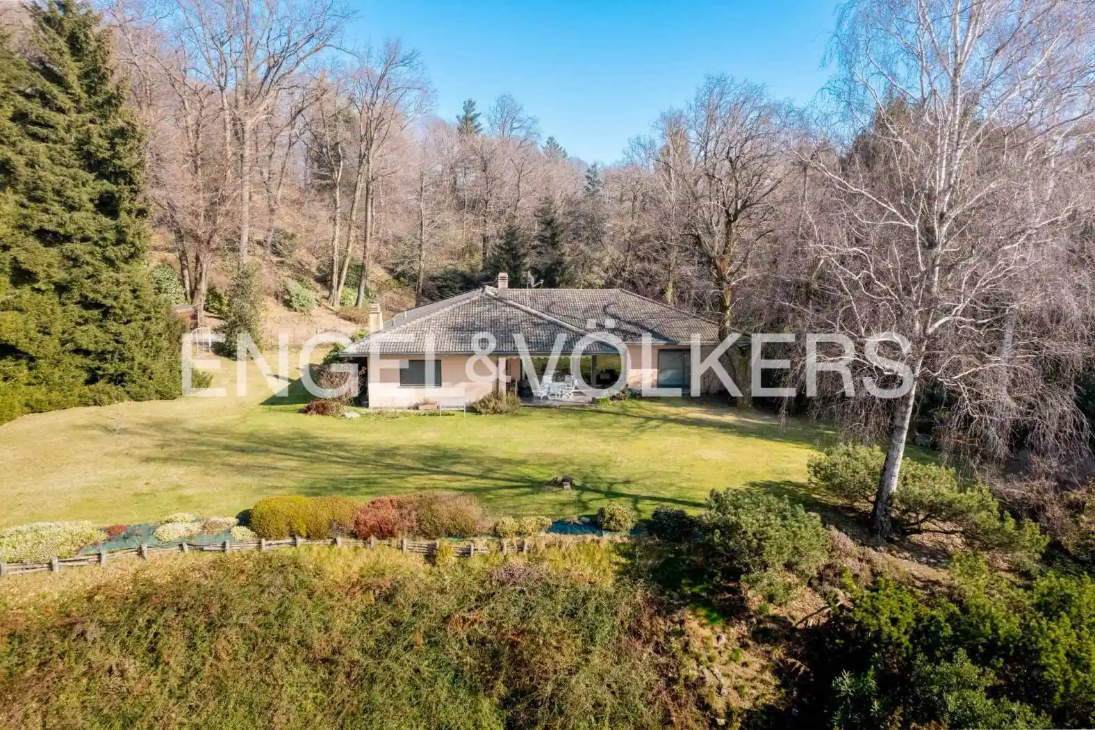 Villa in vendita a Luvinate