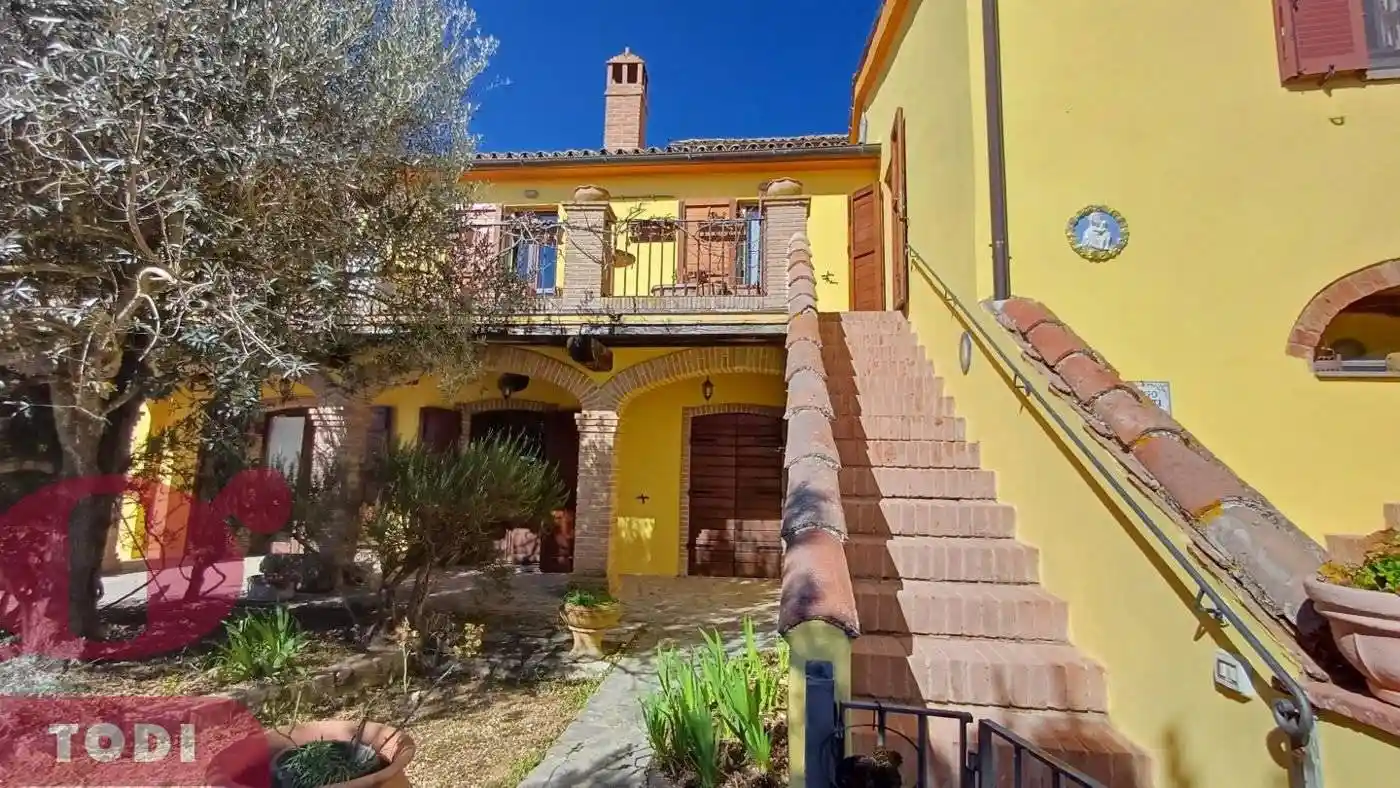 Appartamento in vendita a Todi