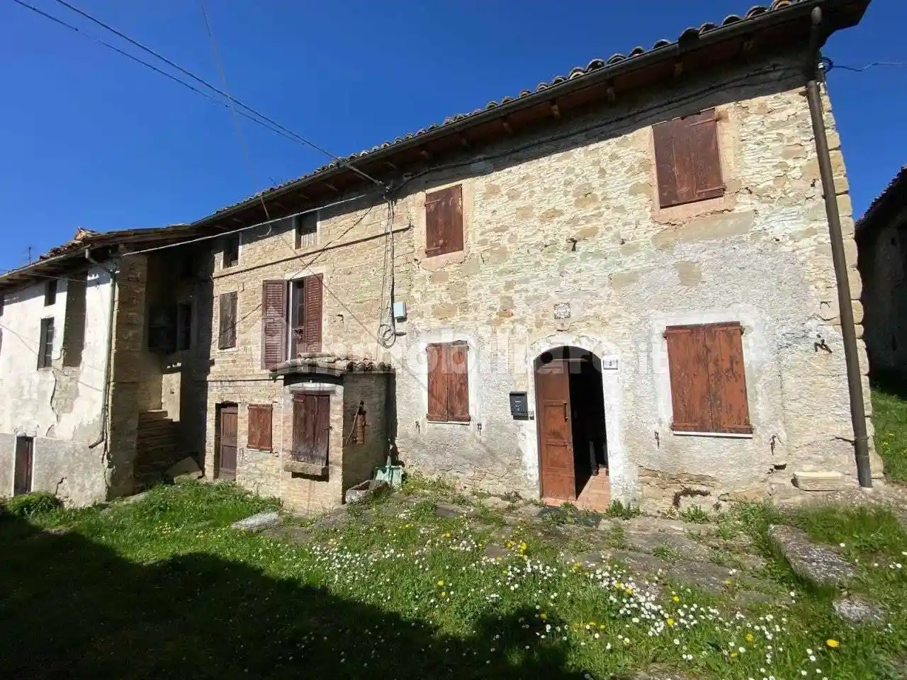 Casa indipendente in vendita a Castelnovo Ne' Monti