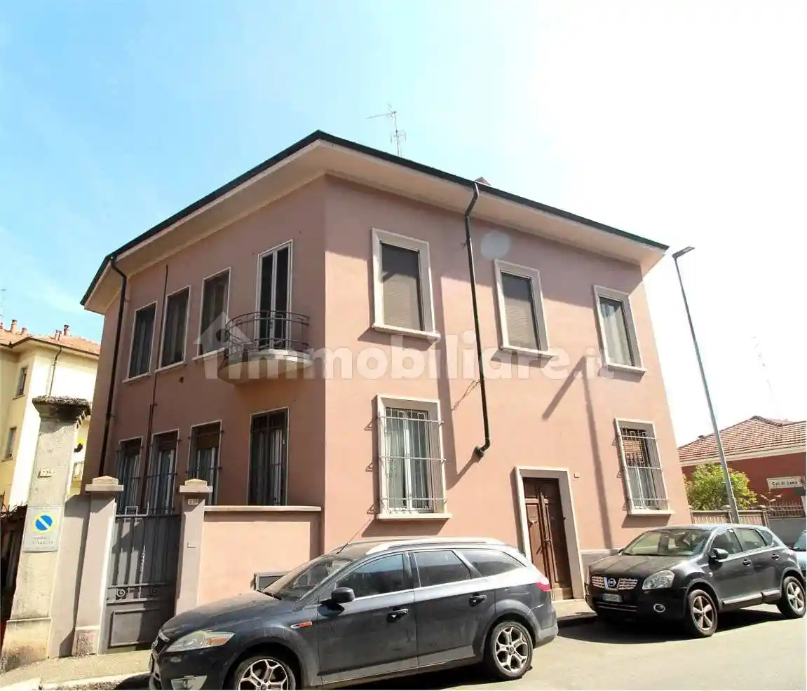 Villa in vendita a Novara