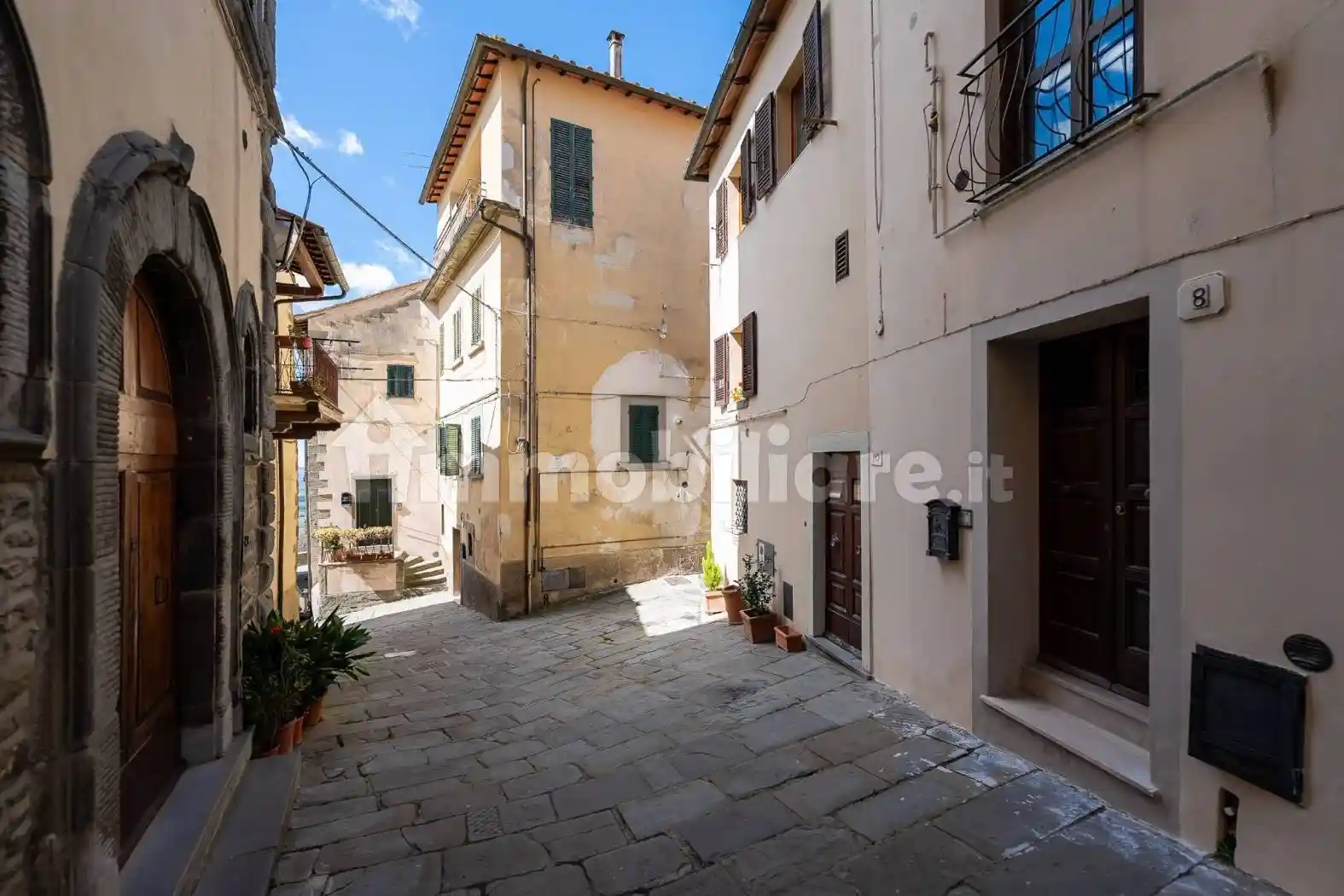 Casa indipendente in vendita a Cortona