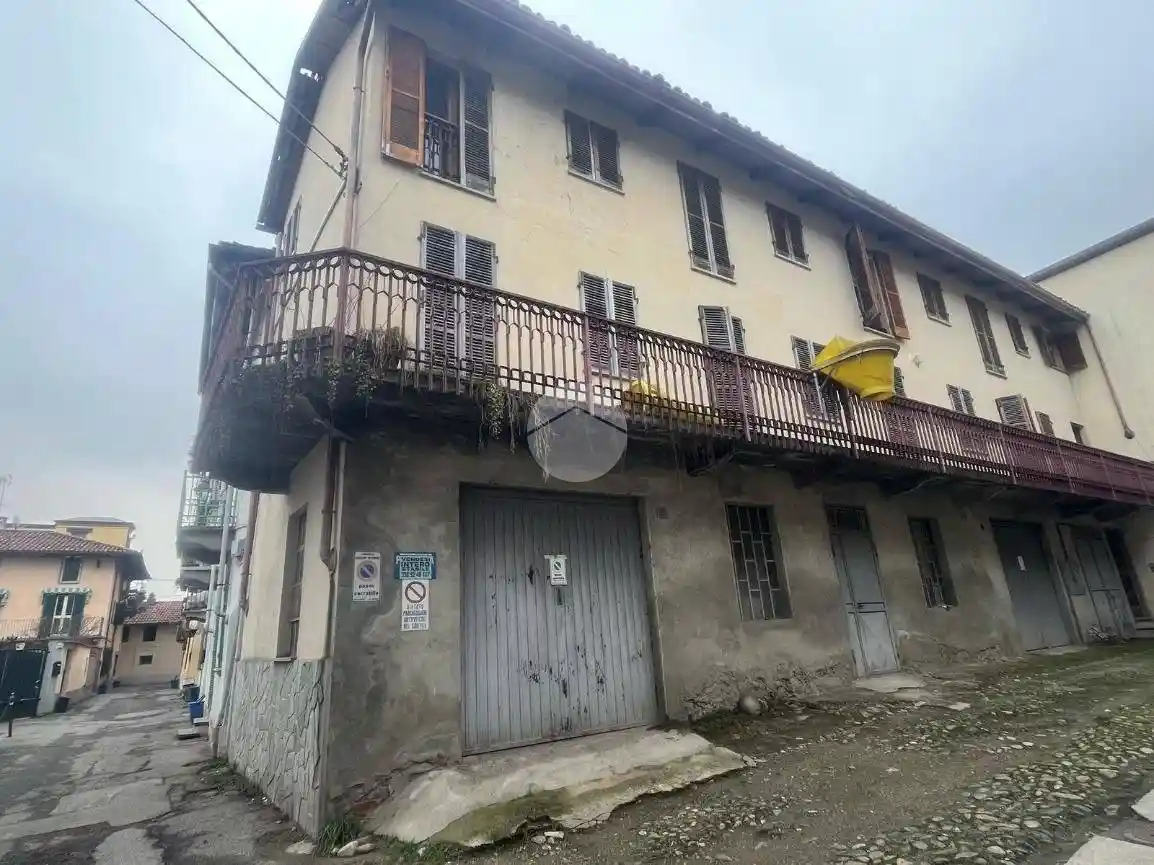Casa indipendente in vendita a Gassino Torinese