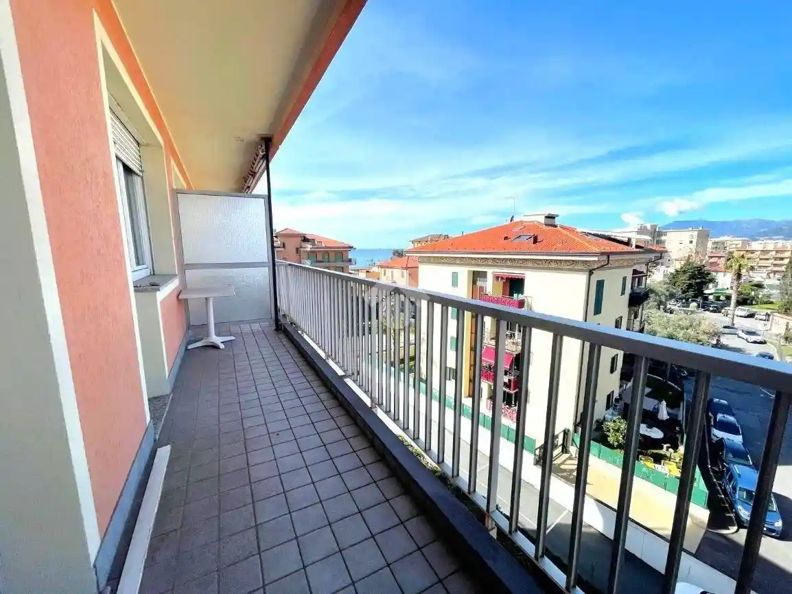 Appartamento in vendita a Bordighera