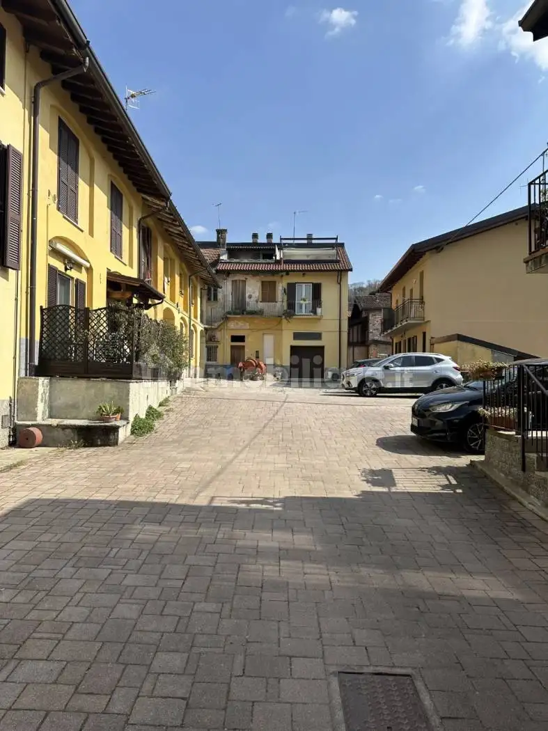 Casa indipendente in vendita a Como