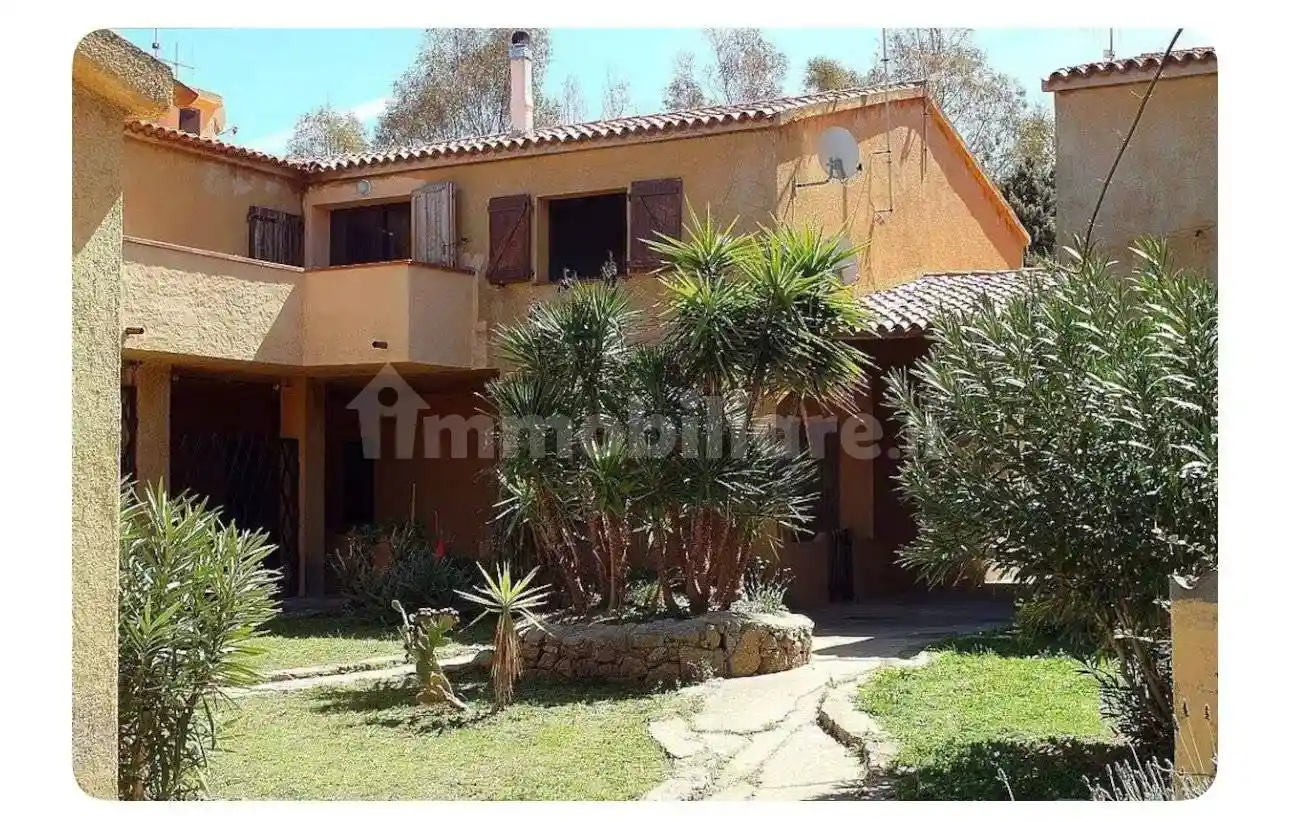 Appartamento in vendita a Arzachena