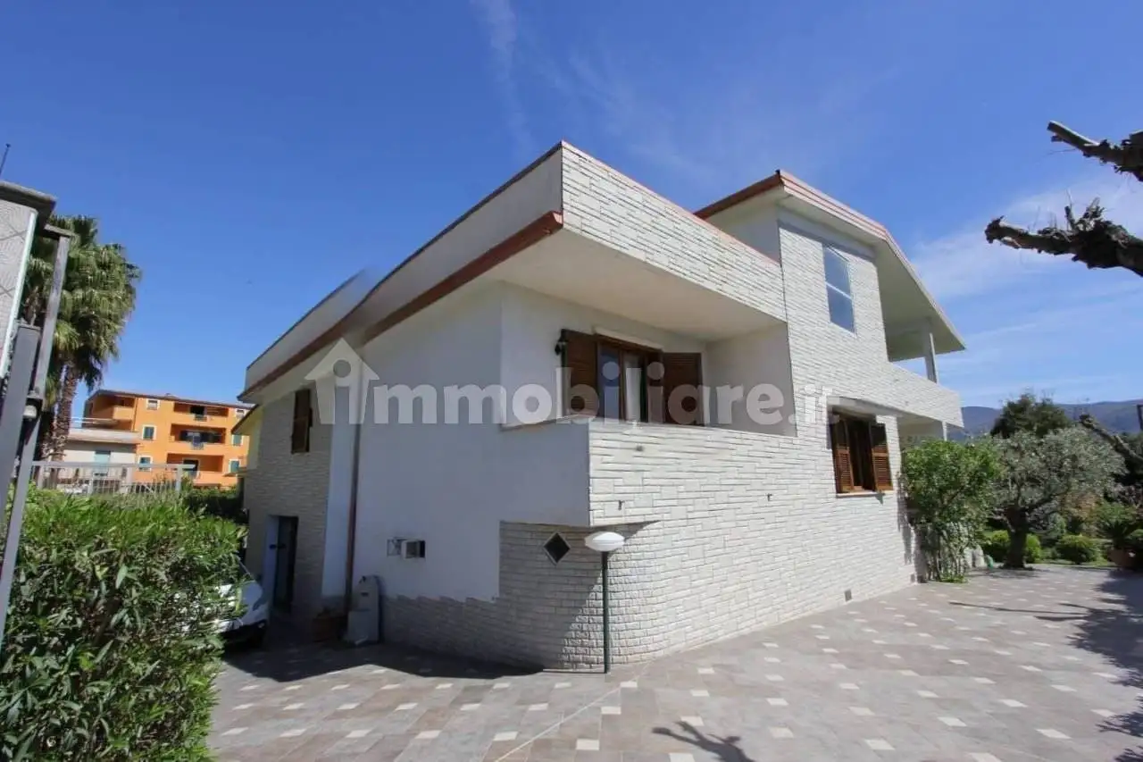 Villa in vendita a Montalto Uffugo