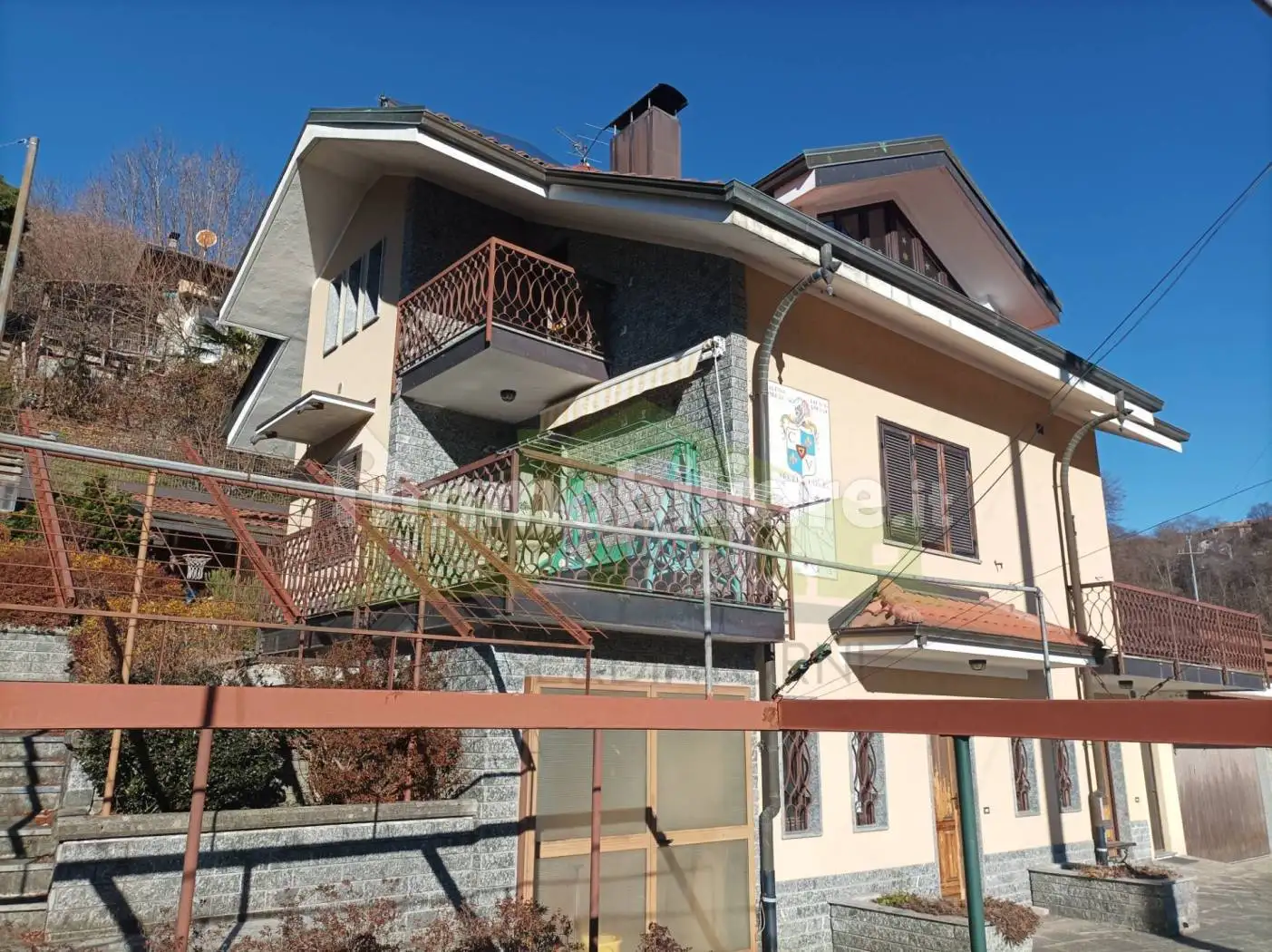 Villa in vendita a Cellio con Breia