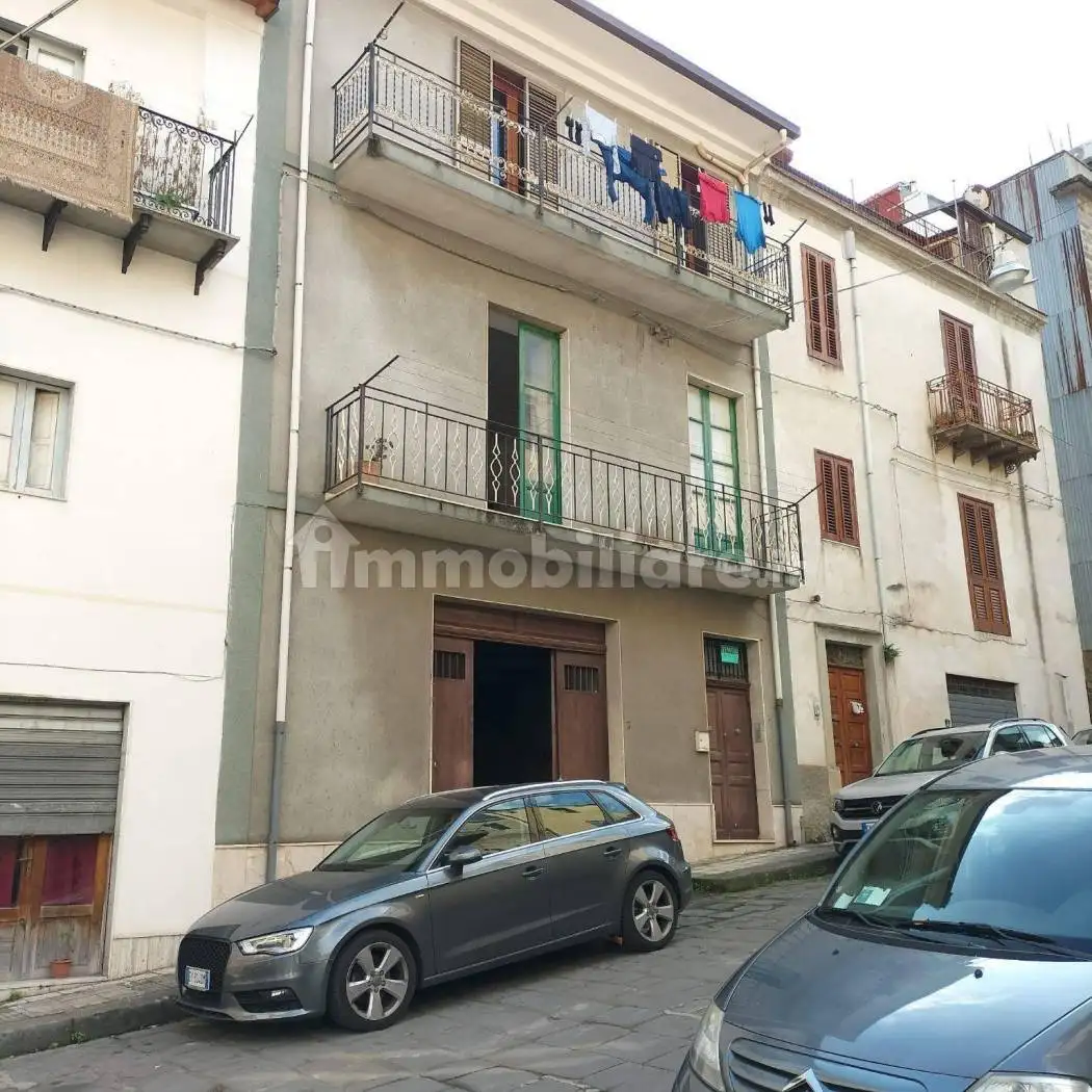 Appartamento in vendita a Tortorici