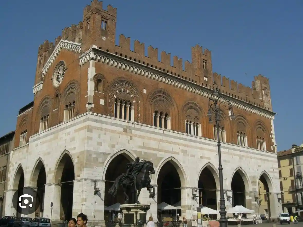 Palazzo - Edificio in Vendita - foto 2