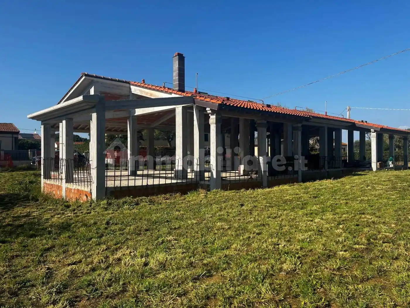 Villa in vendita a Cecina