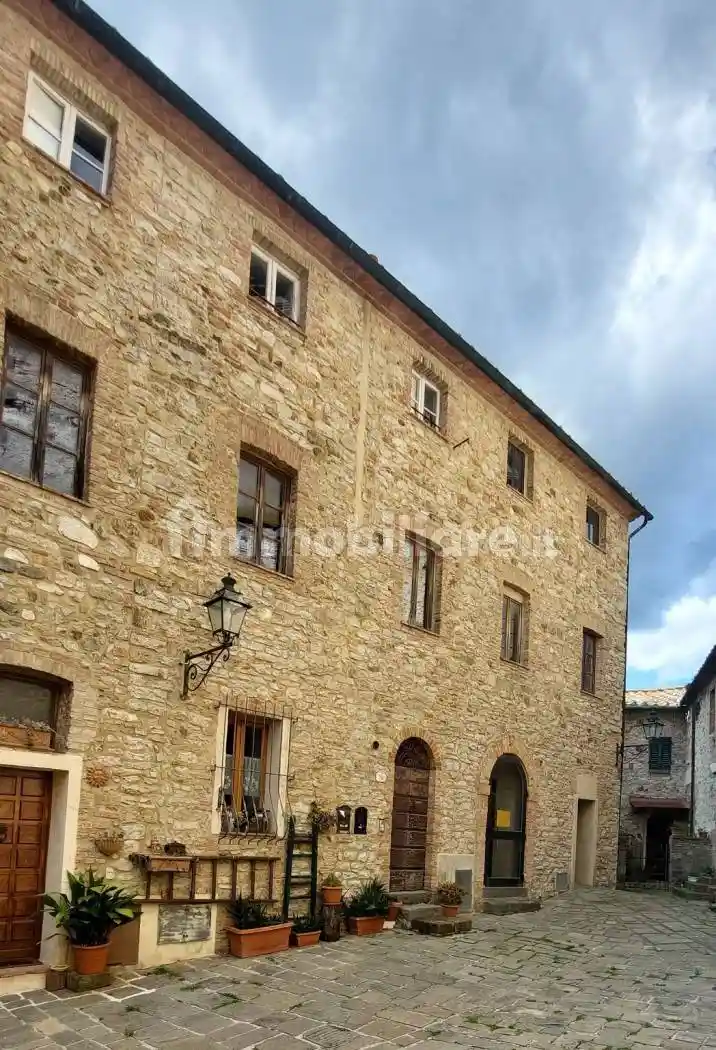 Appartamento in vendita a Castelnuovo di Val di Cecina