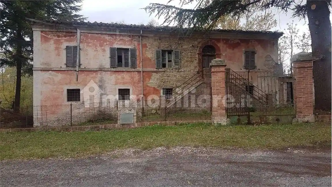 Rustico - Casale in vendita a Belforte del Chienti