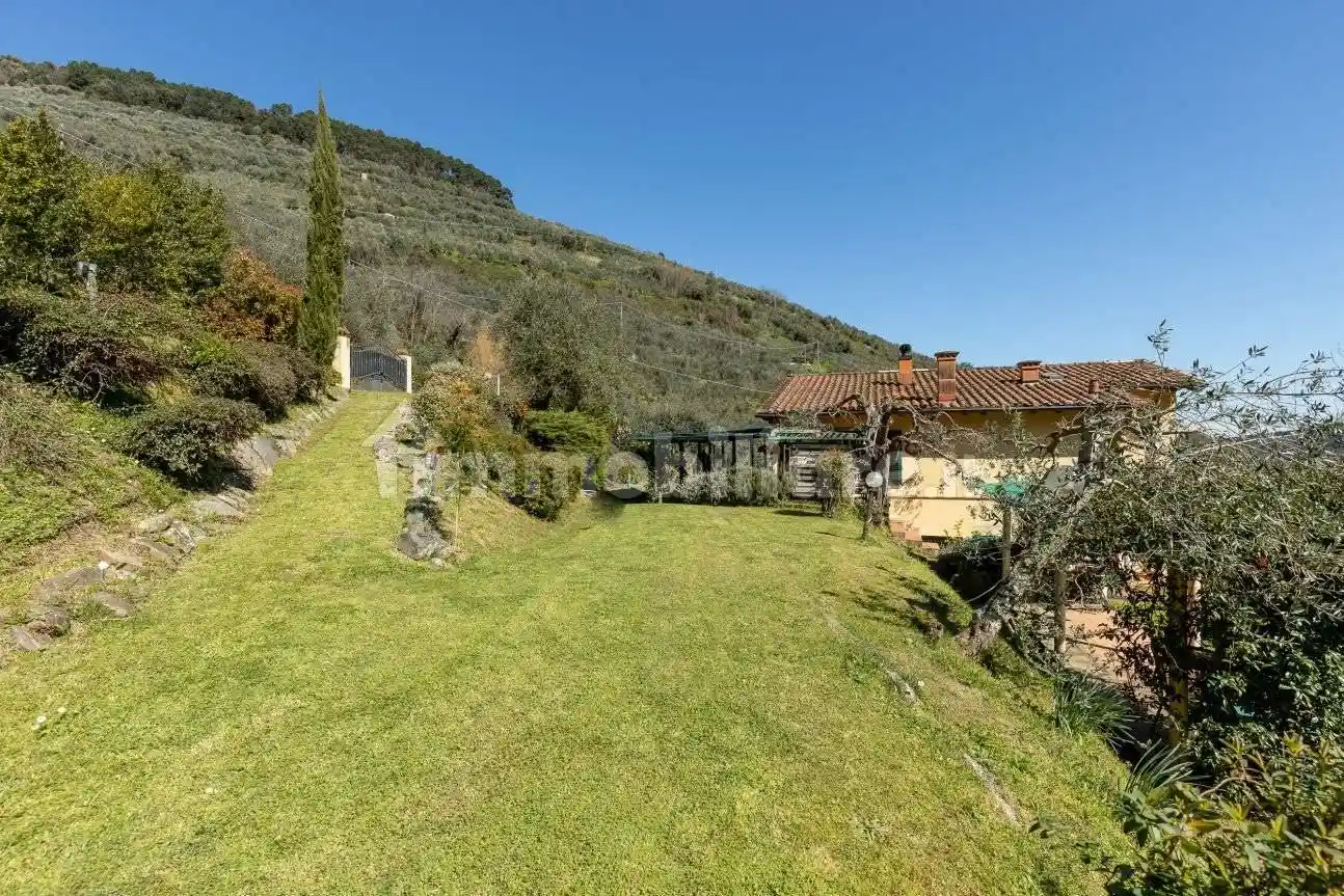 Rustico - Casale in vendita a Capannori