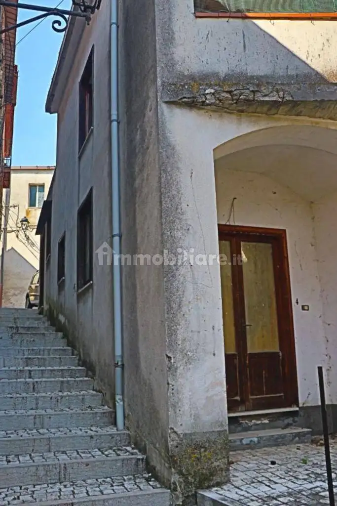 Terratetto unifamiliare 70 m², buono stato, Centro, Castel Campagnano - foto 2