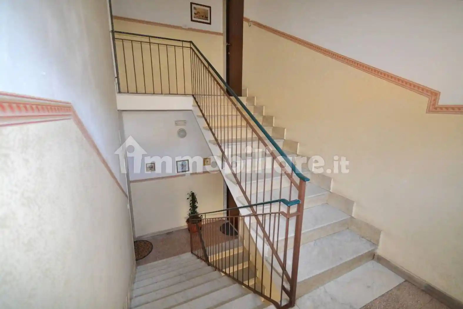 Quadrilocale viale Affaccio, Centro, Vibo Valentia - foto 2