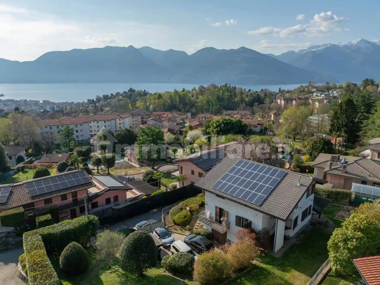Villa in vendita a Luino