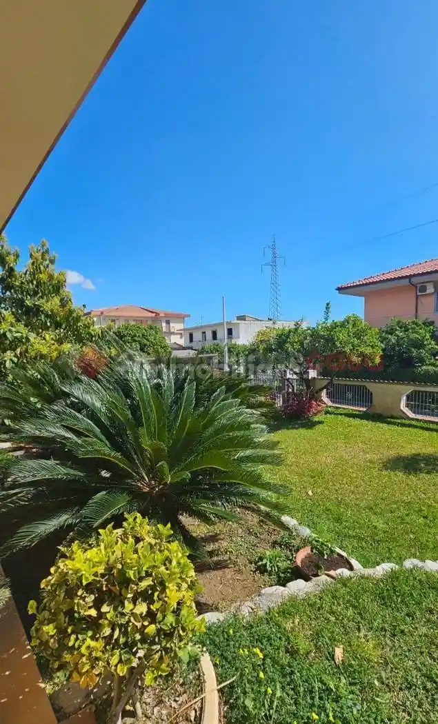 Villa unifamiliare via PO, 17, Paparo Sant'Angelo, Montepaone - foto 5