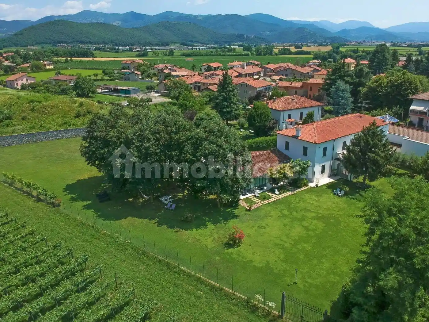 Villa in vendita a Passirano