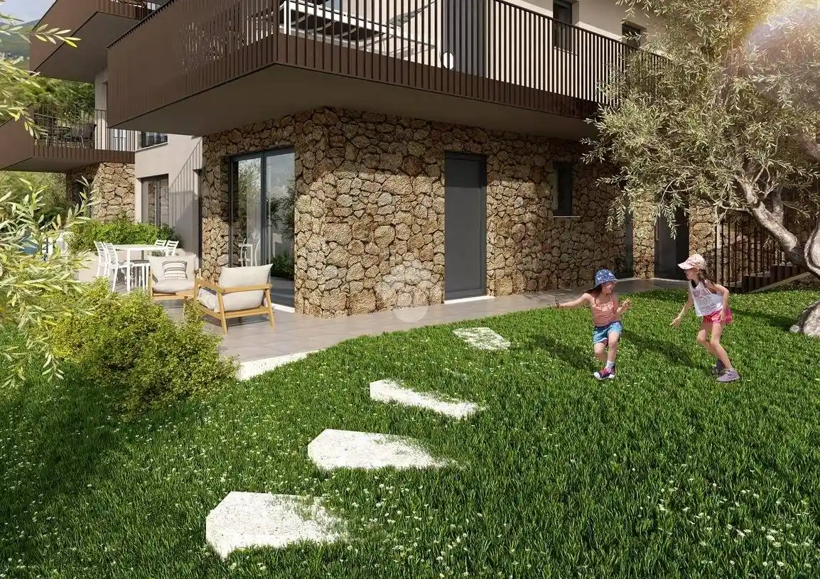 Appartamento in vendita a Brenzone sul Garda