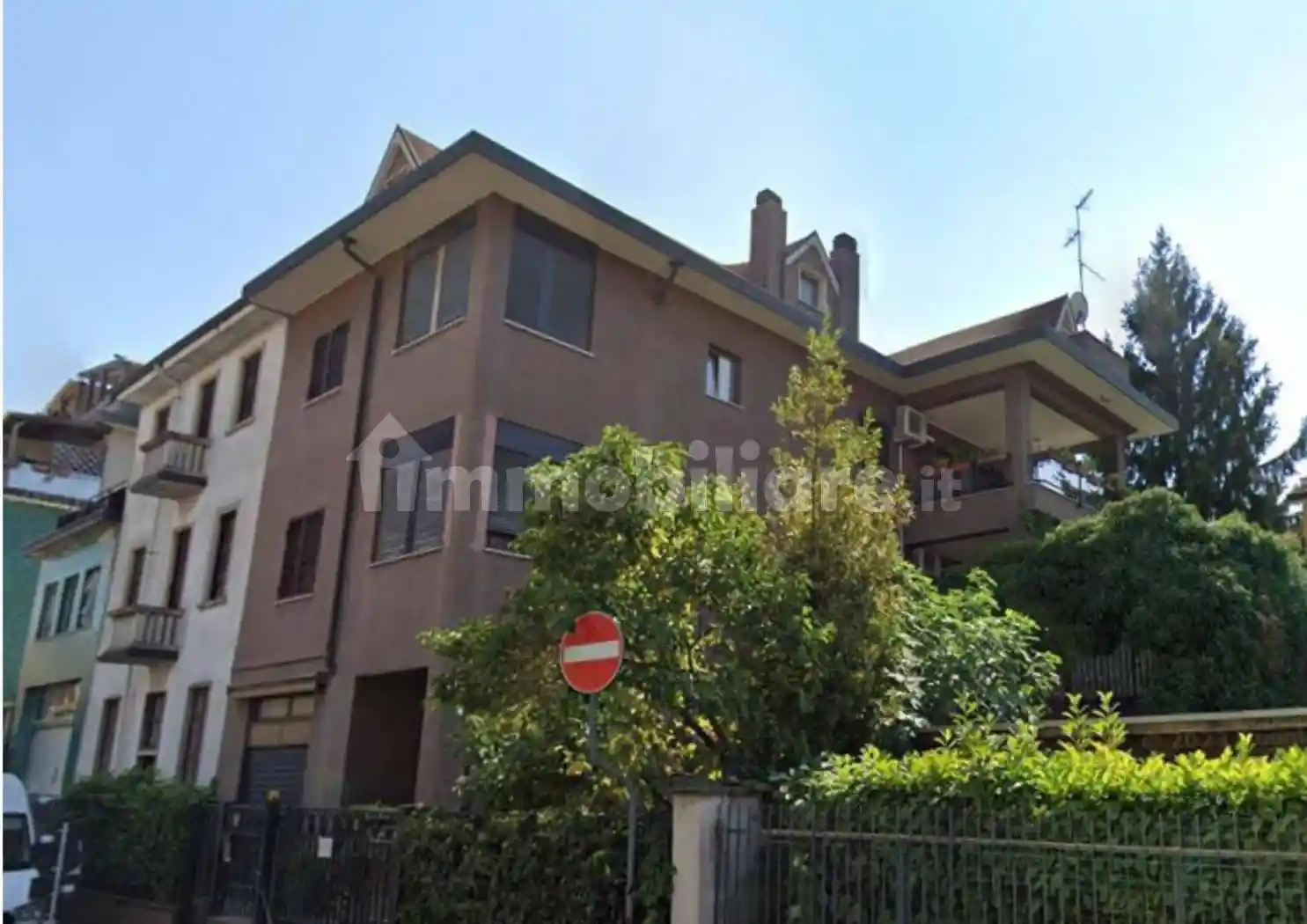 Palazzo - Edificio in Vendita - foto 2