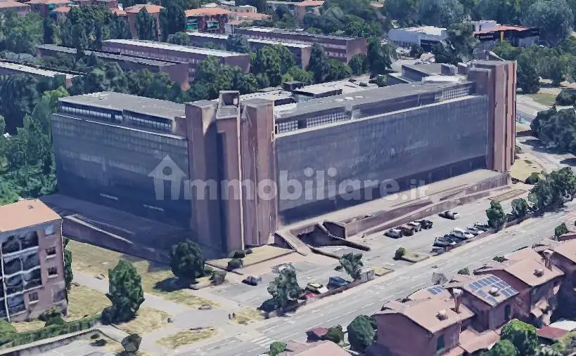 Palazzo - Edificio in affitto a Bologna