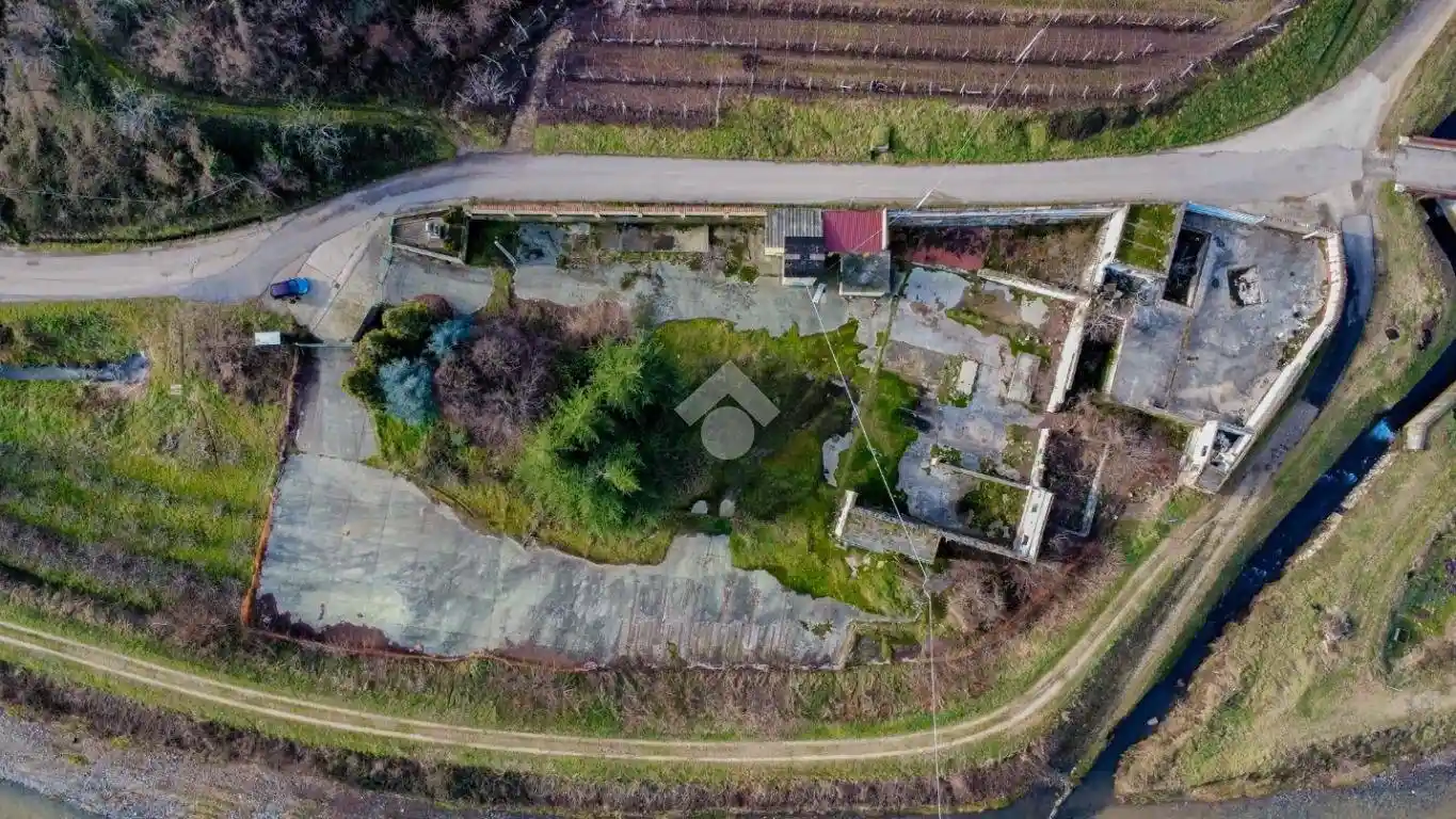 Rustico - Casale in vendita a Monteforte d'Alpone