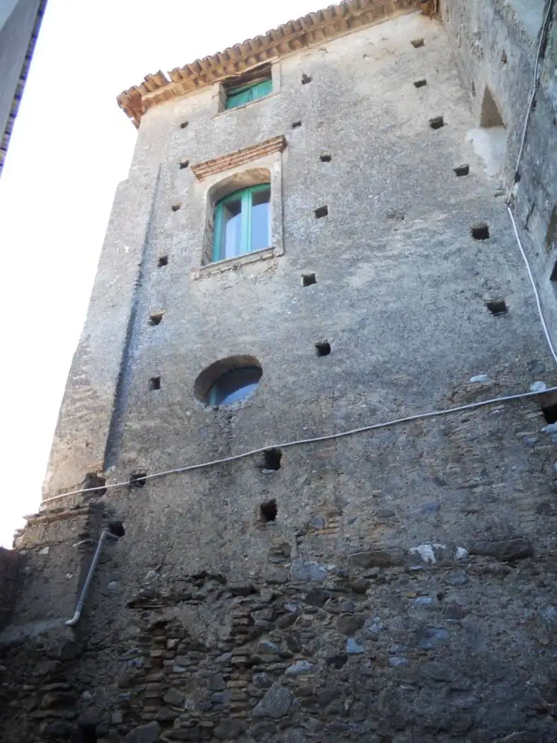 Palazzo - Edificio in vendita a Santo Stefano in Aspromonte