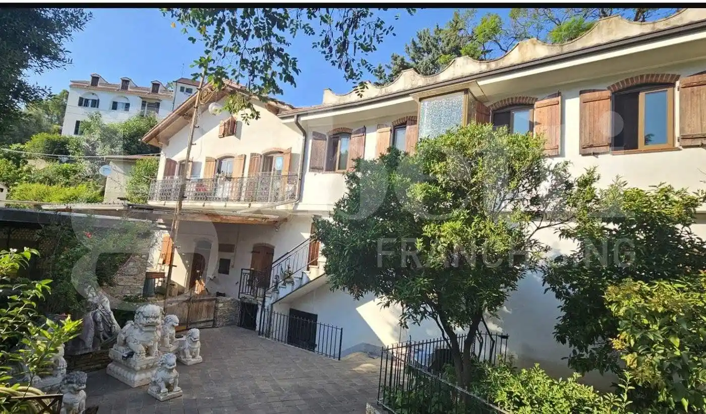 Villa in vendita a Sanremo