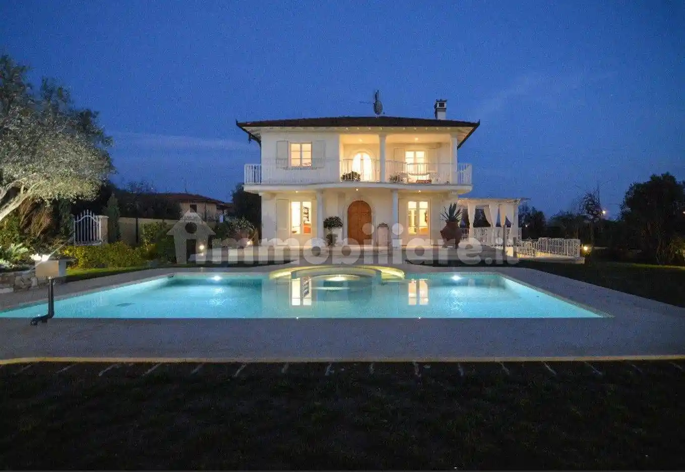 Villa in vendita a Pietrasanta